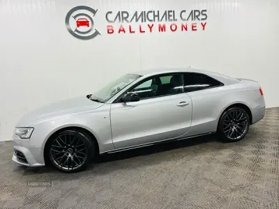 Used Audi A5 Black Edition 190 HP (139 kW) 2015 Silver Coupe