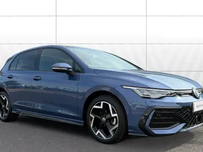 Used VW Golf VIII R-line 150 HP (110 kW) 2025 Blue Hatchback
