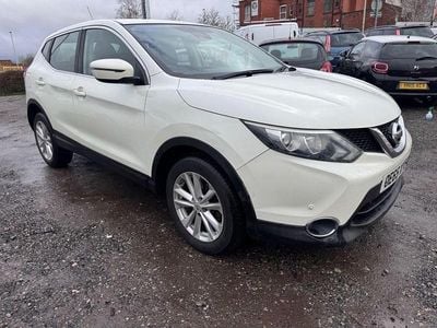 White Used 2016 Nissan Qashqai Acenta SUV | £4,495 (Good price)