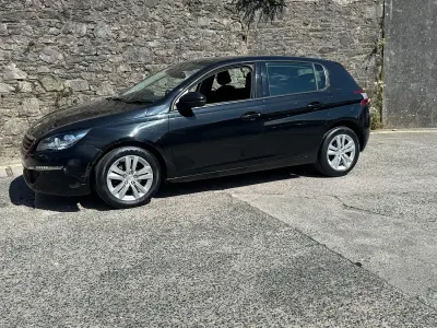 Used Peugeot 308 Active 120 HP (88 kW) 2016 Black Hatchback