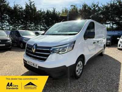 Used Renault Trafic Business 2023 White MPV