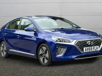 Begagnad Hyundai Ioniq Edition 141 HK (103 kW) 2019 Blå Halvkombi