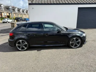 Usado Audi RS3 Comfort 400 HP (294 kW) 2019 Preto Sedan