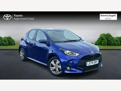 Used Toyota Yaris Hybrid 2024 Blue Hatchback