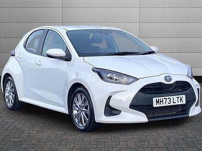 White Used 2024 Toyota Yaris Hybrid Hatchback | £17,495 (Good price)
