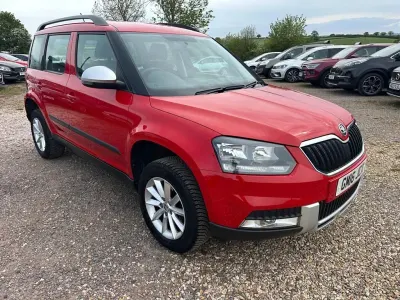 Begagnad Skoda Yeti 110 HK (80 kW) 2016 Röd SUV