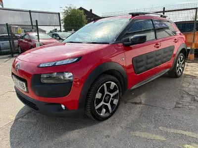 Usado Citroën C4 Cactus Flair 110 HP (80 kW) 2016 Vermelho Citadino