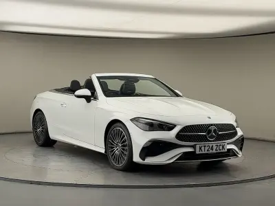 Usado Mercedes CLE300 AMG line 2024 Branco Cabrios