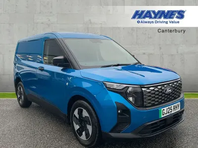 Usado Ford E-Transit Trend 98 kW (134 HP) 2025 Azul Van