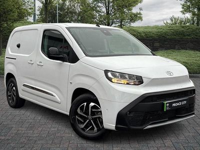 White New 2025 Toyota Proace Sport MPV | £23,961 (Fair price)
