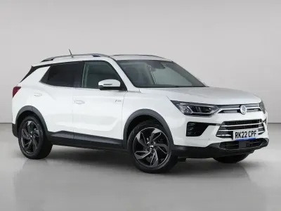 Used SsangYong Korando 163 HP (119 kW) 2022 White Estate