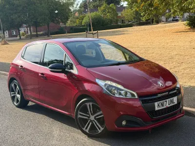 Used Peugeot 208 GT-line 2017 Red Hatchback