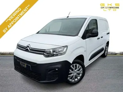 Second-hand Citroën Berlingo 100 CP (73 kW) 2022 Alb Monovolum