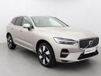 Used Volvo XC60 Ultimate 455 HP (334 kW) 2023 Gold SUV