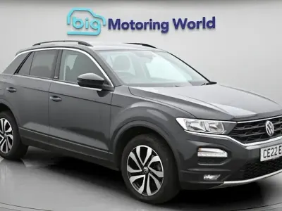 Begagnad VW T-Roc Active 110 HK (80 kW) 2021 Grå SUV