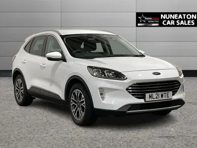 Used Ford Kuga Titanium 150 HP (110 kW) 2021 White SUV