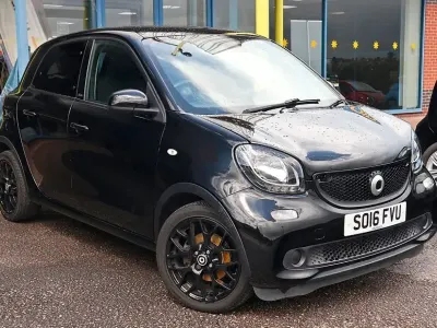Used Smart ForFour 71 HP (52 kW) 2016 Black Hatchback
