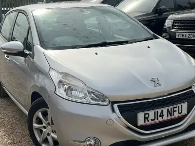 Used Peugeot 208 Active 82 HP (60 kW) 2014 Silver Hatchback