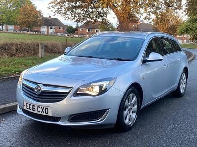 Used Vauxhall Insignia 136 HP (100 kW) 2016 Silver Estate