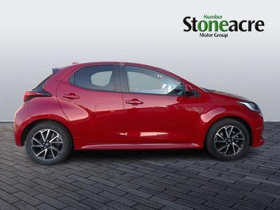 Used Toyota Yaris Hybrid Design 113 HP (83 kW) 2023 Red Hatchback