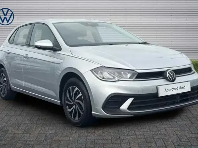 Used VW Polo Life 95 HP (69 kW) 2023 Silver Hatchback