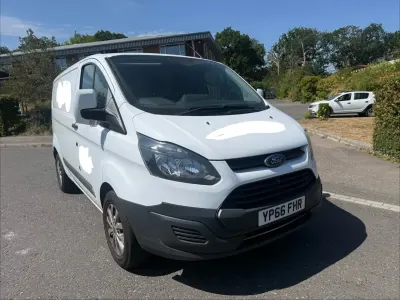 Used Ford Transit Custom 105 HP (77 kW) 2016 White Van