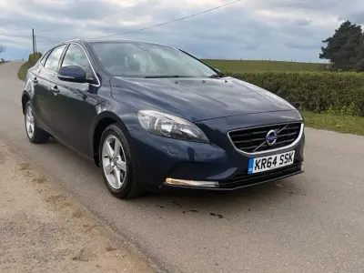 Used Volvo V40 SE 2014 Blue Hatchback