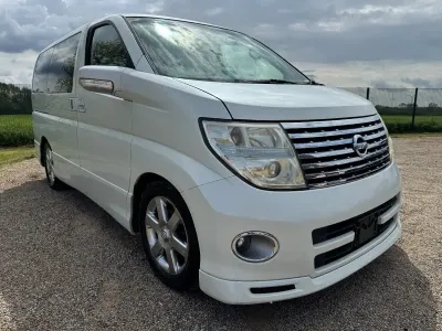 Usado Nissan Elgrand