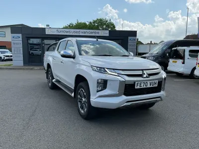 Used Mitsubishi L200 150 HP (110 kW) 2020 White Pickup