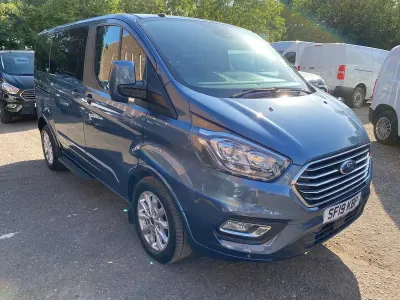 Used Ford Tourneo Custom Titanium 2019 Blue Van