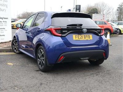 Used Toyota Yaris Hybrid Design 114 HP (83 kW) 2021 Blue Hatchback