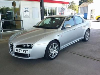 Begagnad Alfa Romeo 159 Lusso 260 HK (191 kW) 2007 Silver Sedan