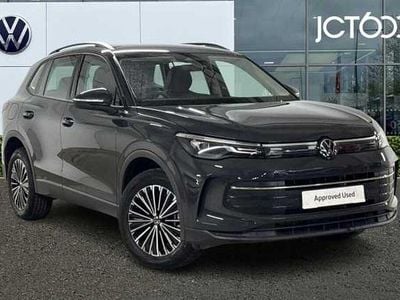 Begagnad VW Tiguan Life 204 HK (150 kW) 2025 Grå SUV
