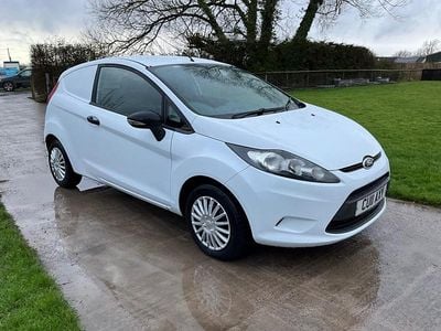 Used Ford Fiesta 2011 White Hatchback