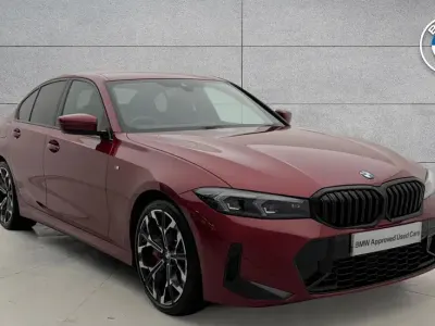 Usado BMW 320 M Sport 181 CV (133 kW) 2024 Rojo