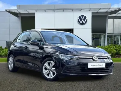Used VW Golf VIII Life 128 HP (94 kW) 2021 Black Hatchback