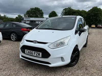 Used Ford B-MAX Zetec 140 HP (102 kW) 2016 White MPV