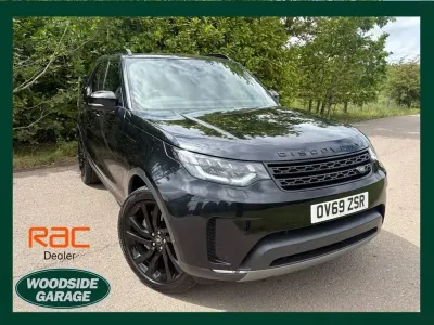 Używany Land Rover Discovery 5 HSE 306 KM (225 kW) 2019 Czarny SUV