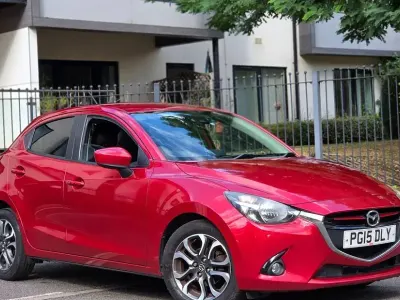 Used Mazda 2 Inclusive 88 HP (64 kW) 2015 Red Hatchback
