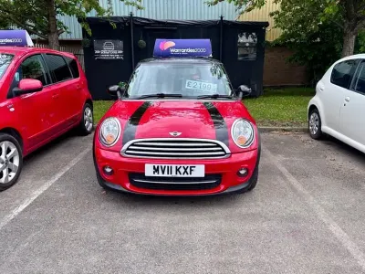 Usado Mini Cooper D Hatch 2011 Rojo Utilitario