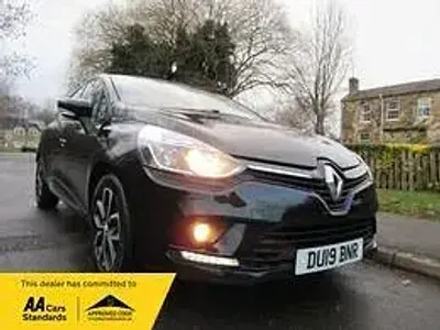 Używany Renault Clio V Iconic 90 KM (66 kW) 2025 Czarny Hatchback