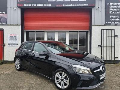 Begagnad Mercedes A180 Executive 109 HK (80 kW) 2018 Svart Halvkombi