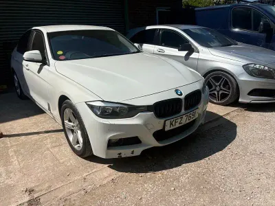 Used BMW 318 Performance 143 HP (105 kW) 2012 White Sedan