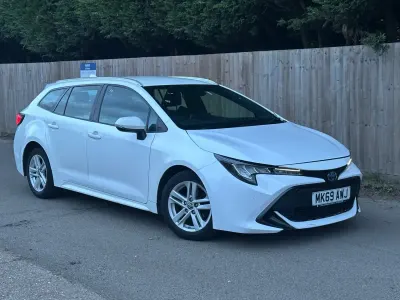 Usado Toyota Corolla 122 CV (89 kW) 2019 Blanco Familiar