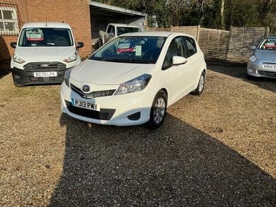 White Used 2013 Toyota Yaris Hatchback | £5,995 (Fair price)
