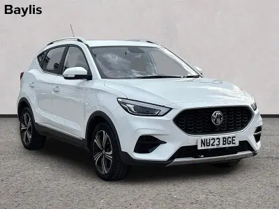 Używany MG ZS Excite 106 KM (77 kW) 2023 Biały SUV
