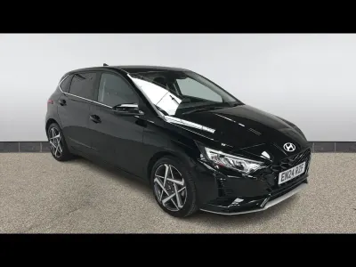 Używany Hyundai i20 Premium 90 KM (66 kW) 2024 Czarny Hatchback