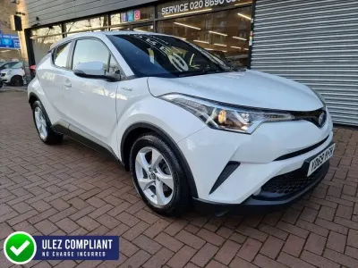 Used Toyota C-HR 122 HP (89 kW) 2019 White SUV