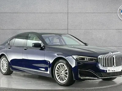 Gebraucht BMW 730 Comfort Edition 282 PS (207 kW) 2022 Blau Limousine