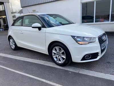 Gebraucht Audi A1 2011 Weiß Kleinwagen